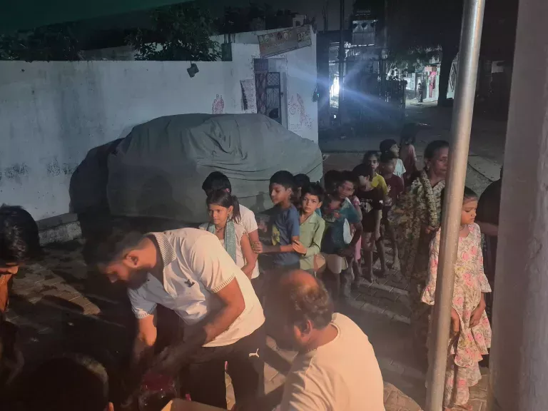 अमावस्या(जुलाई, 2026)  पर प्रसाद वितरण