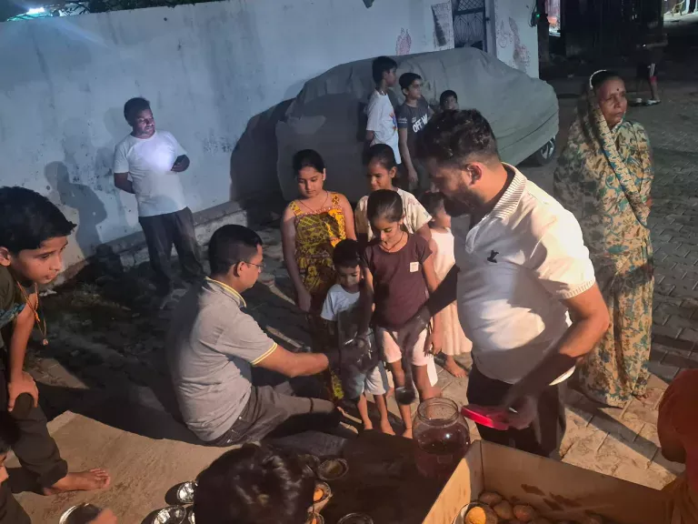 अमावस्या(जुलाई, 2026)  पर प्रसाद वितरण